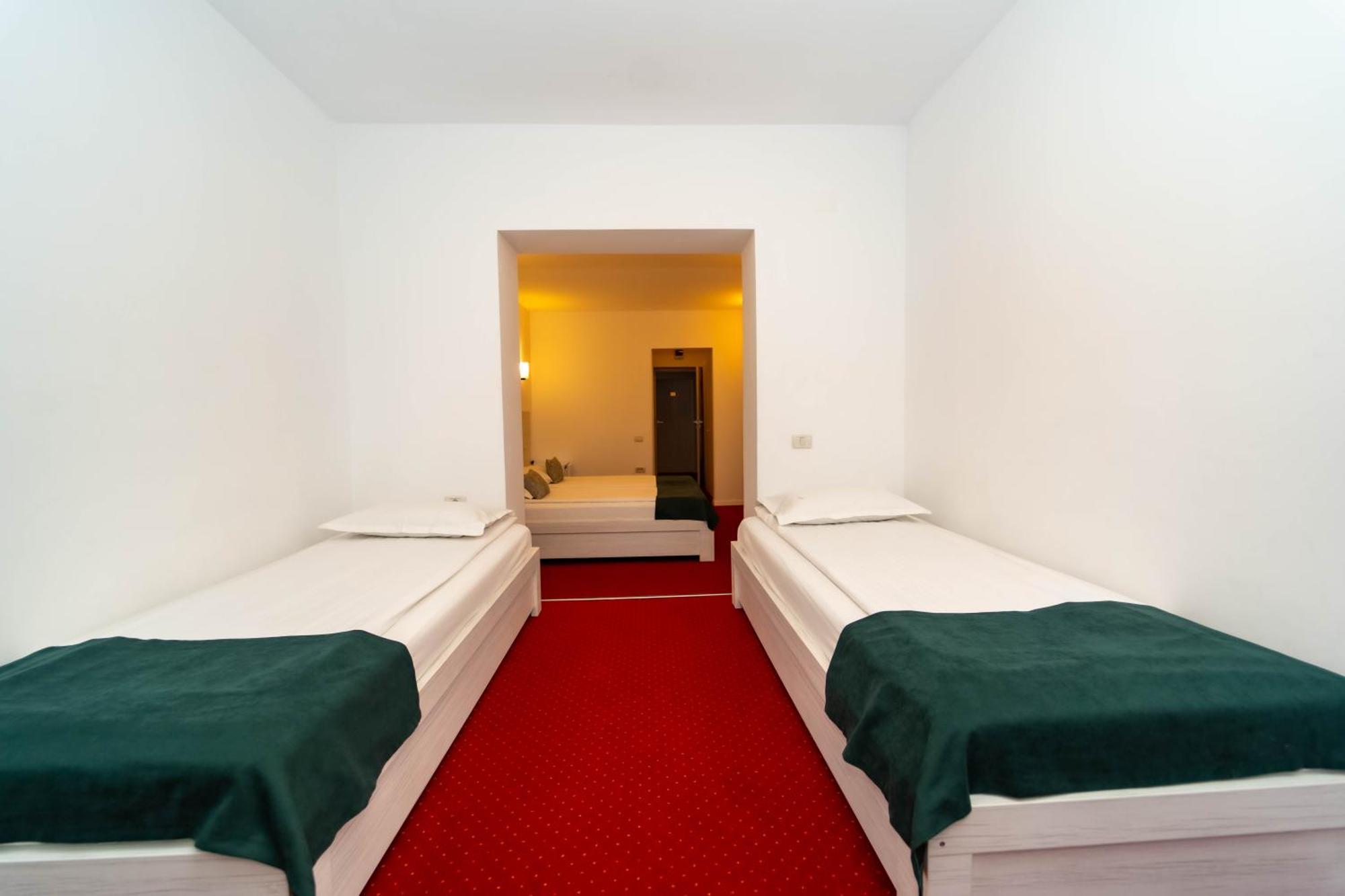 Hotel Cirus Predeal Exteriör bild