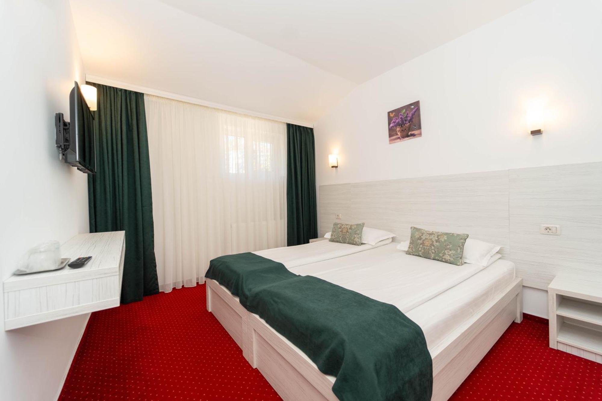 Hotel Cirus Predeal Exteriör bild