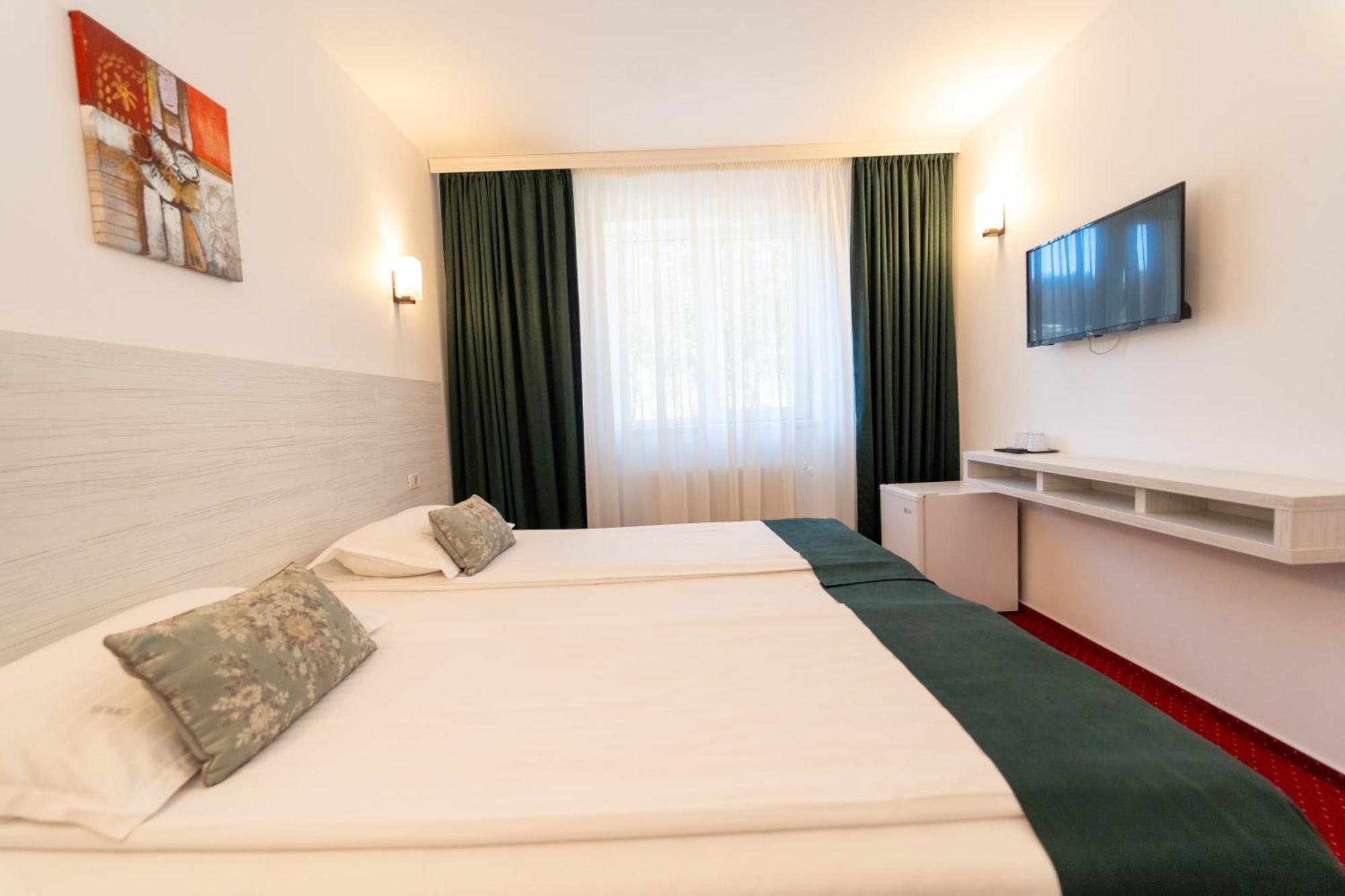 Hotel Cirus Predeal Exteriör bild